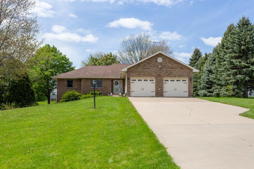 Photo of Peosta, IA 52068 (MLS # 154095)