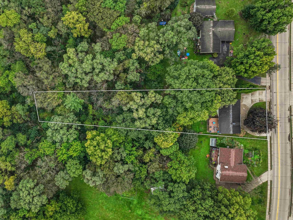 Photo of Dubuque, IA 52003 (MLS # 155851)