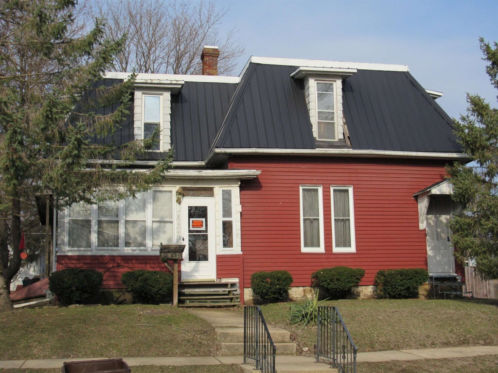 Photo of Maquoketa, IA 52060 (MLS # 154853)