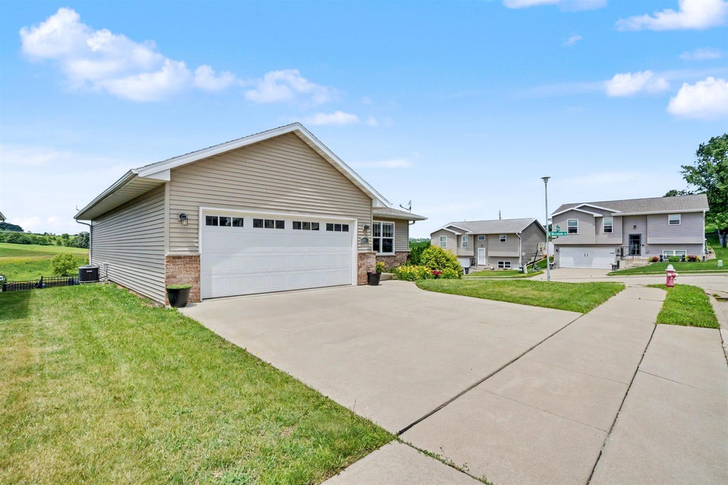 Photo of Dubuque, IA 52002 (MLS # 155019)