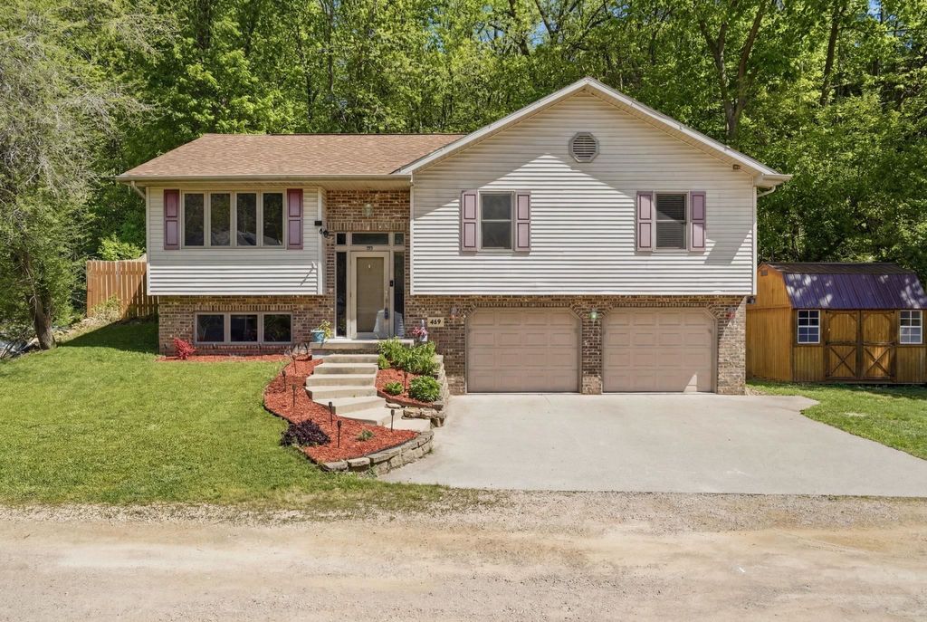 Photo of Dubuque, IA 52002 (MLS # 154633)