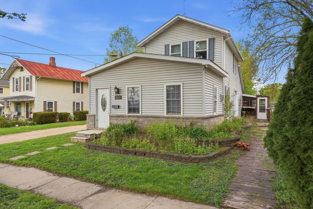 Photo of East Dubuque, IL 61025 (MLS # 154551)