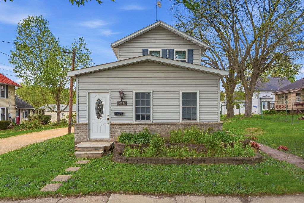 Photo of East Dubuque, IL 61025 (MLS # 154551)