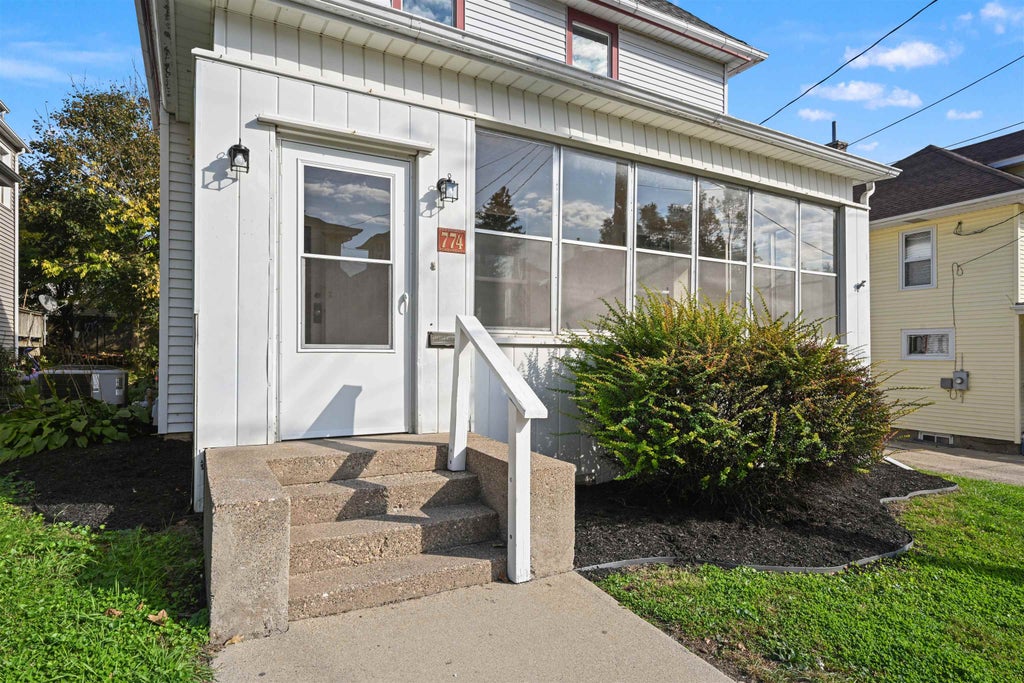 Photo of Dubuque, IA 52001 (MLS # 156006)