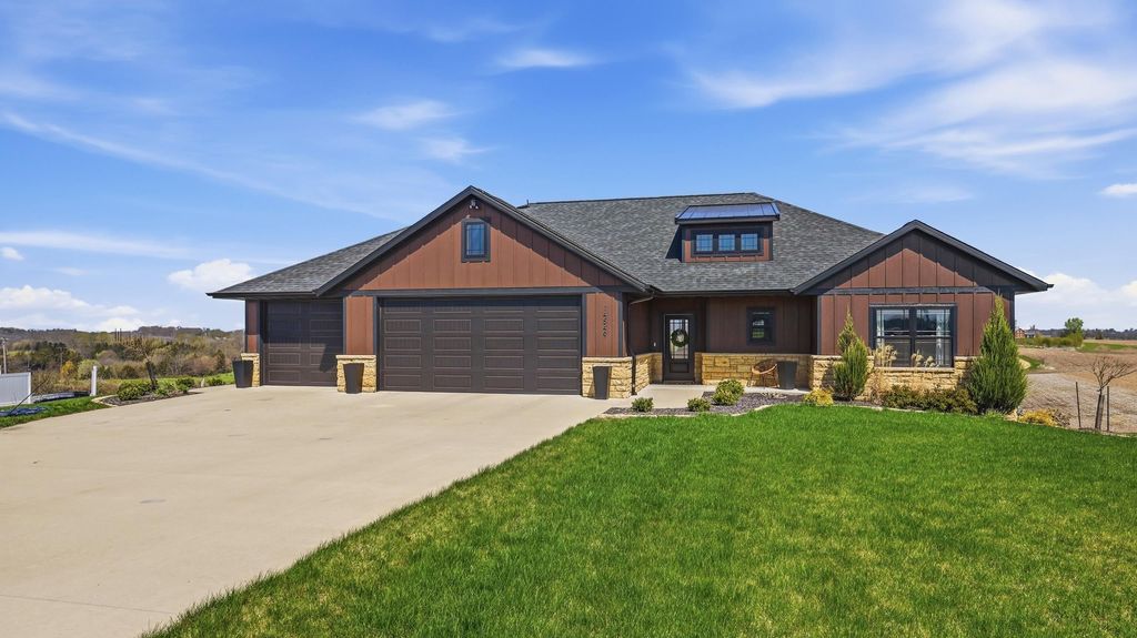 Photo of Dubuque, IA 52002 (MLS # 154438)