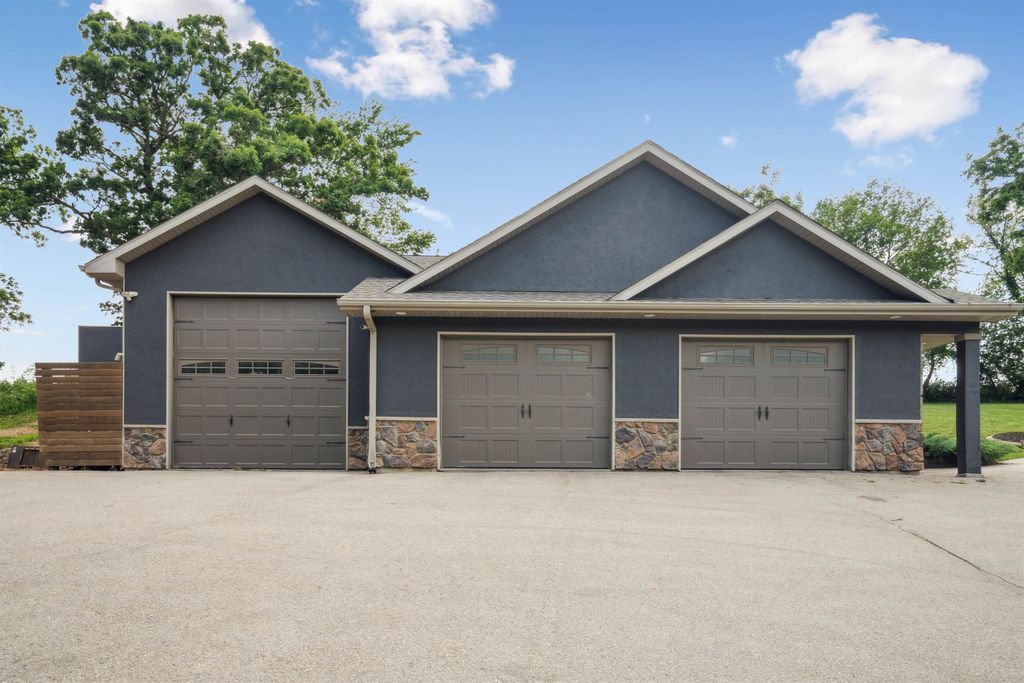 Photo of Dubuque, IA 52003 (MLS # 154447)