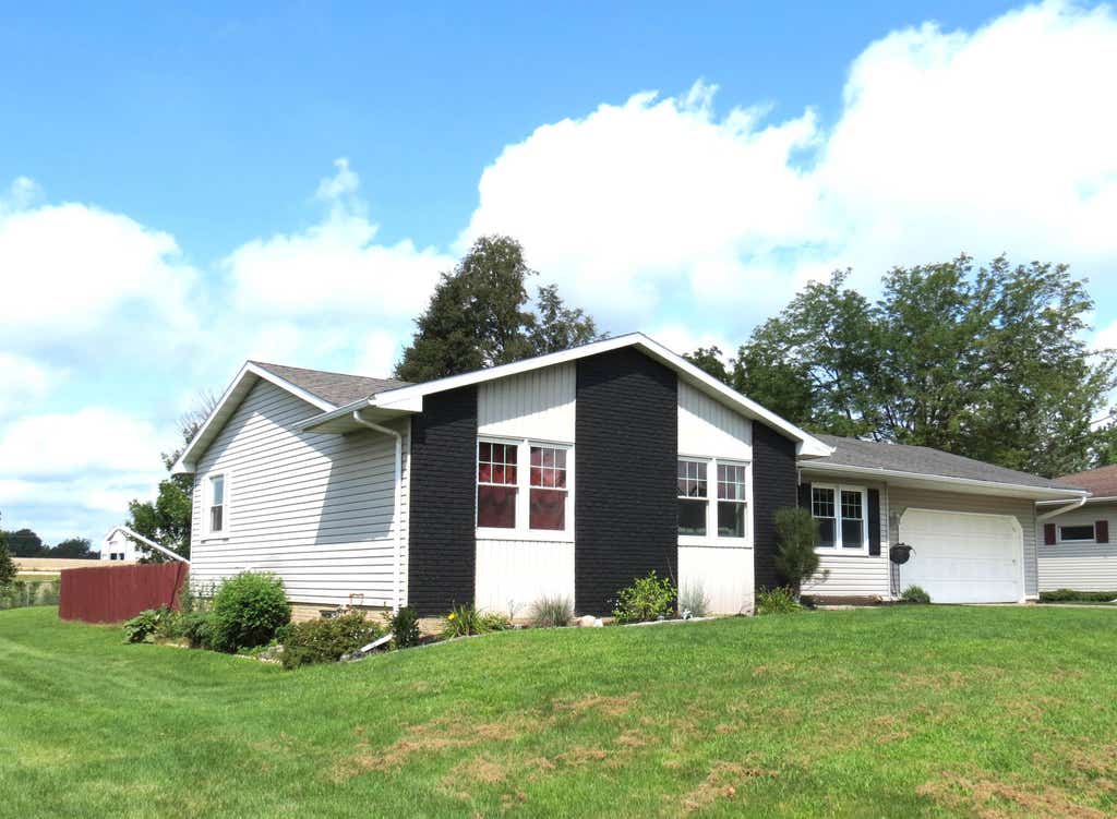 Photo of Maquoketa, IA 52060 (MLS # 155431)