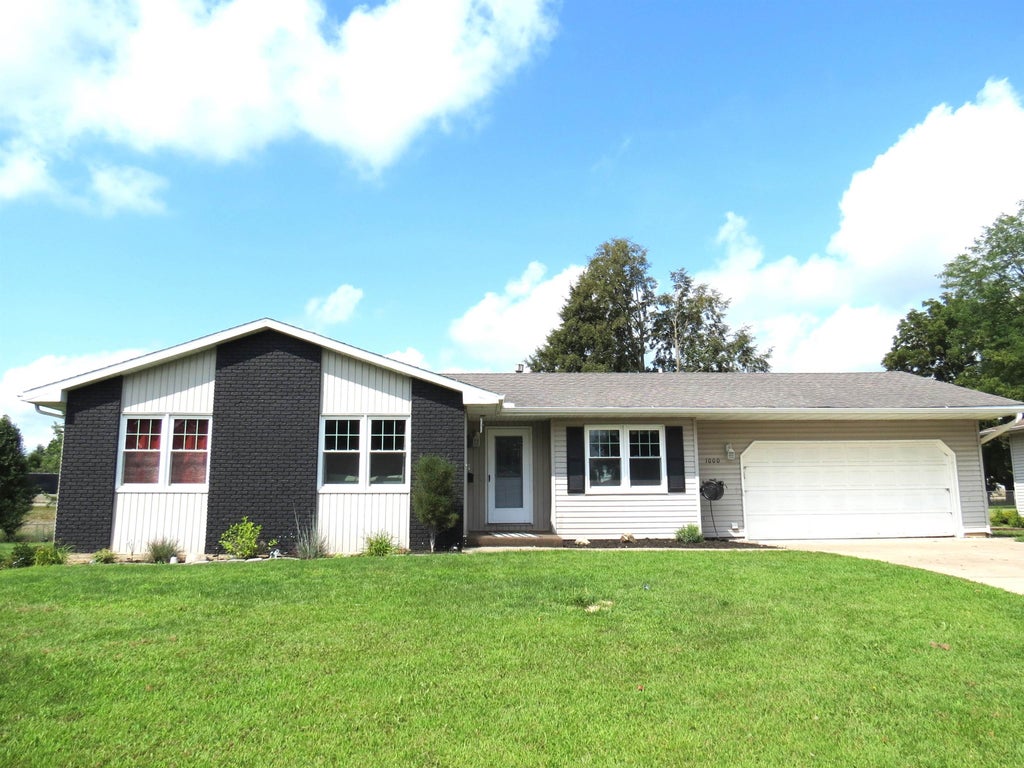 Photo of Maquoketa, IA 52060 (MLS # 155431)