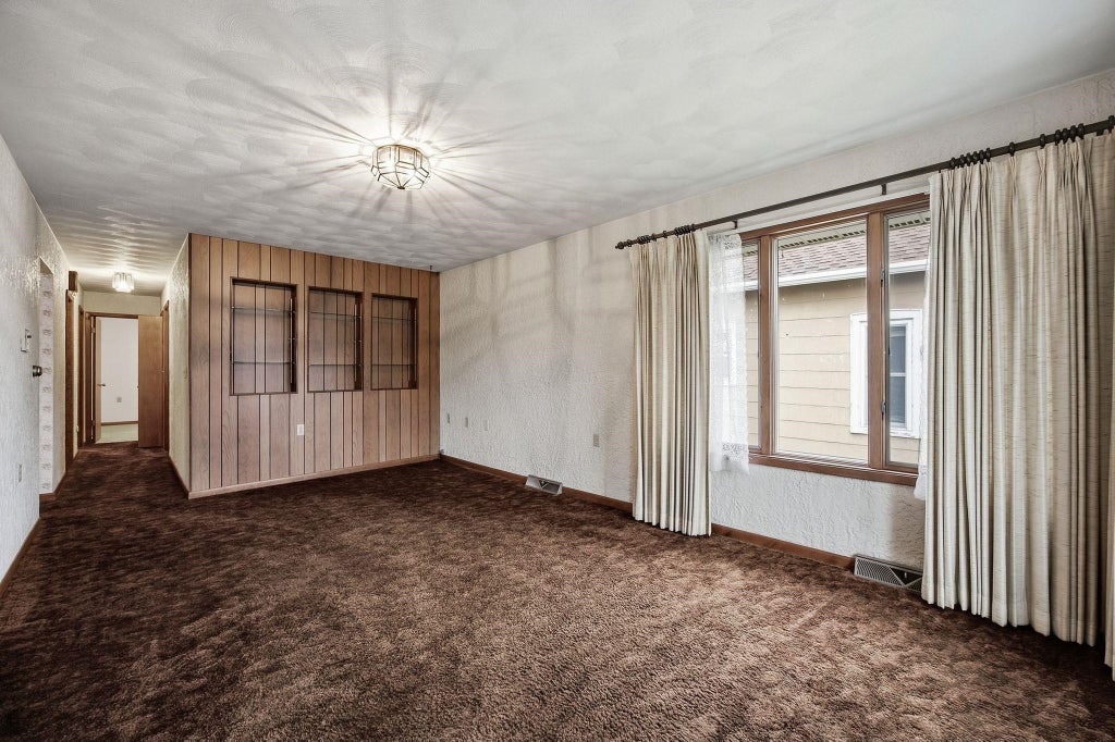 Photo of Cascade, IA 52033 (MLS # 155770)