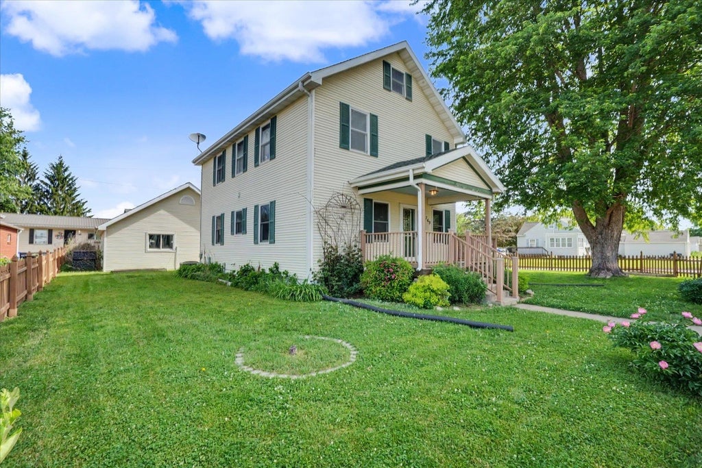 Photo of Dubuque, IA 52001 (MLS # 154814)