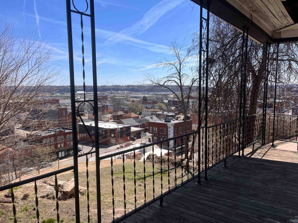 Photo of Dubuque, IA 52001 (MLS # 154326)