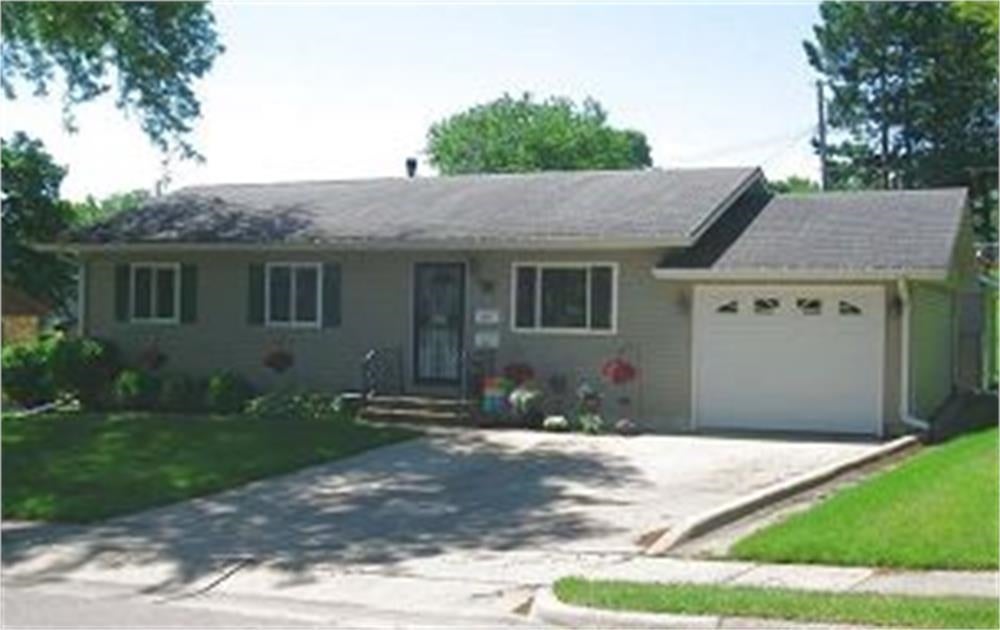 Photo of Dubuque, IA 52001 (MLS # 155844)