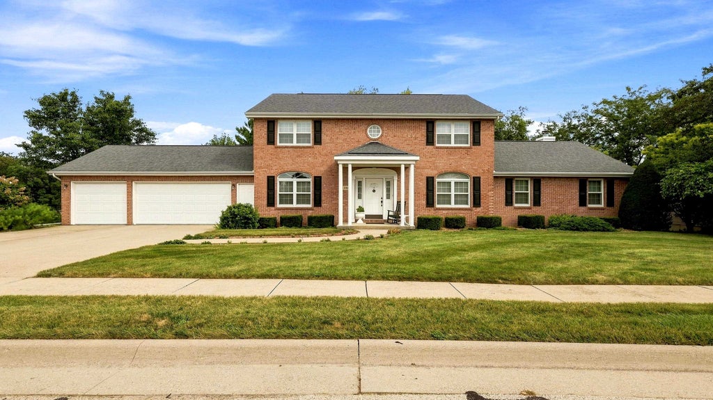 Photo of Dubuque, IA 52001 (MLS # 155953)