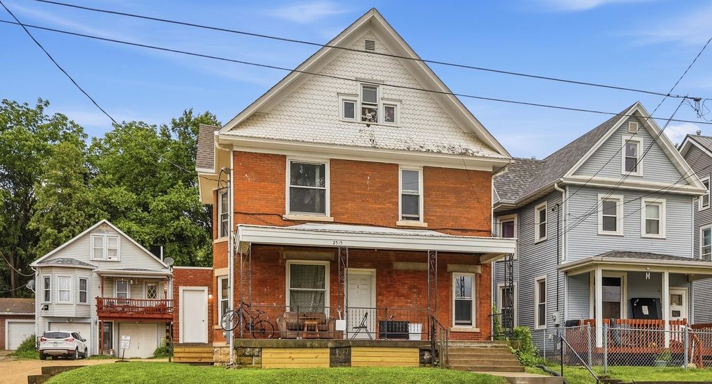 Photo of Dubuque, IA 52001 (MLS # 155085)
