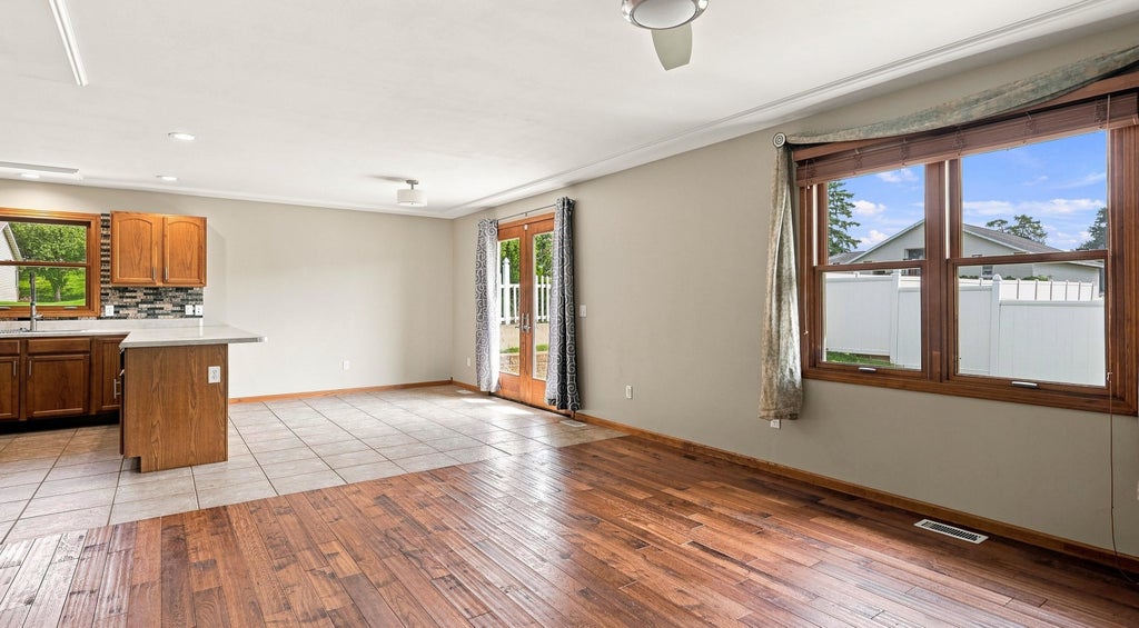 Photo of Dubuque, IA 52002 (MLS # 155496)