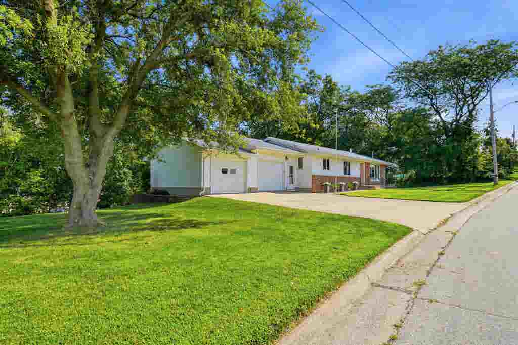 Photo of New Vienna, IA 52065 (MLS # 155367)