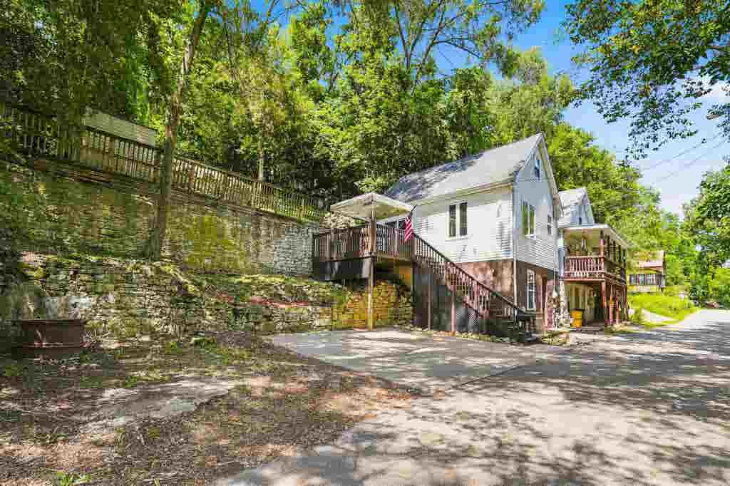 Photo of Dubuque, IA 52001 (MLS # 155385)