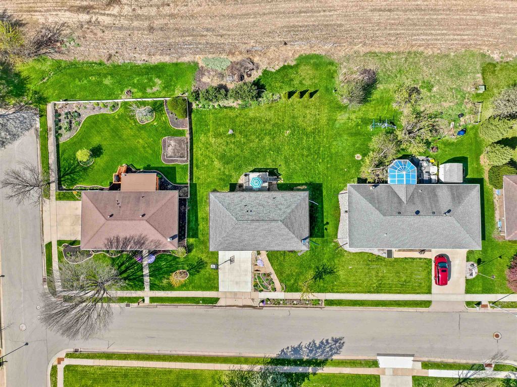 Photo of Dubuque, IA 52002 (MLS # 154445)