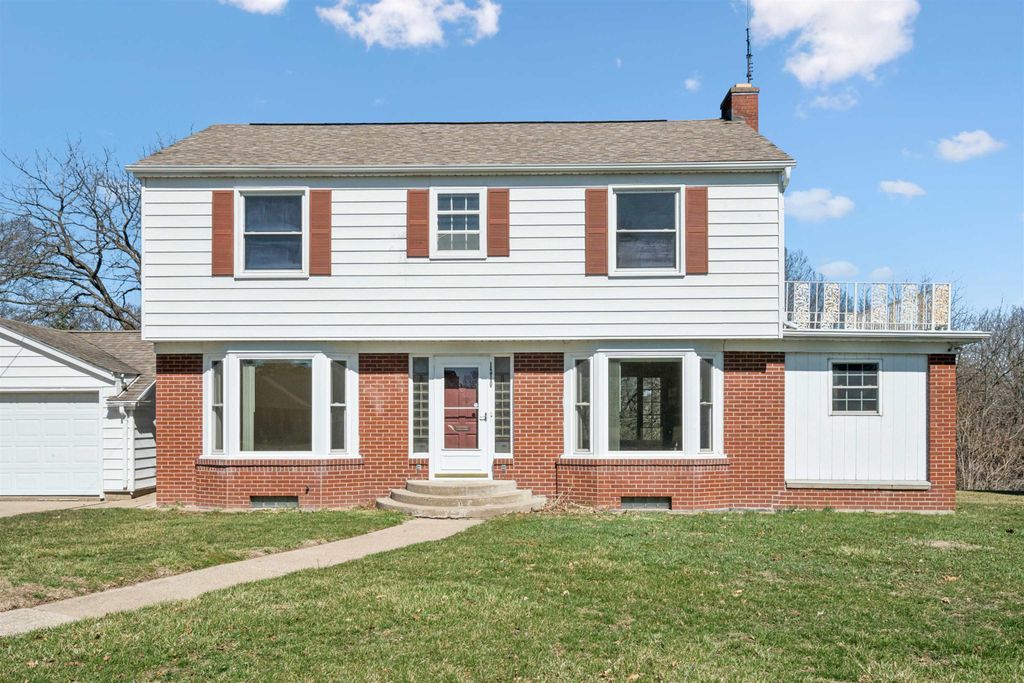 Photo of Dubuque, IA 52003 (MLS # 154515)