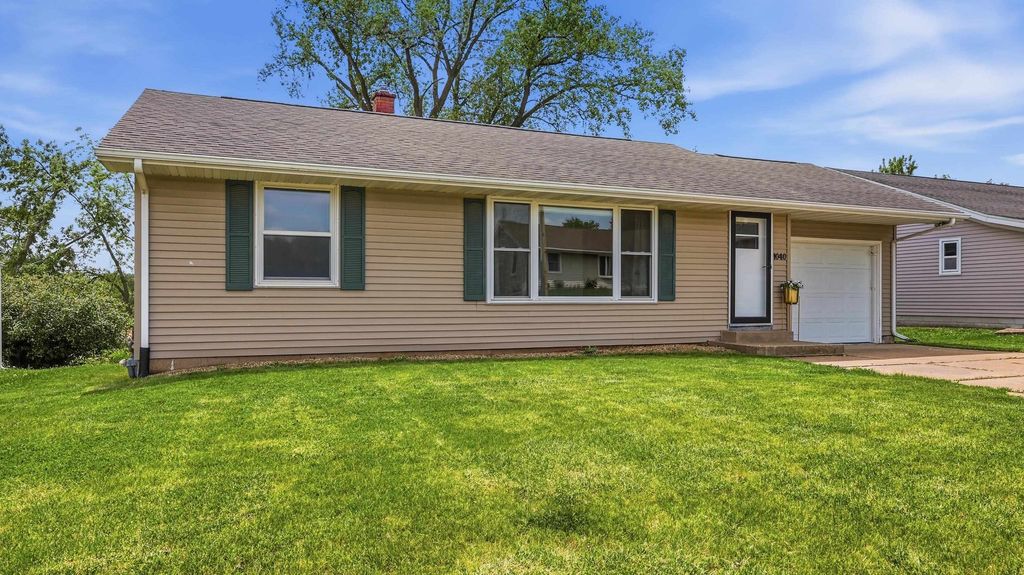 Photo of Dubuque, IA 52001 (MLS # 154666)
