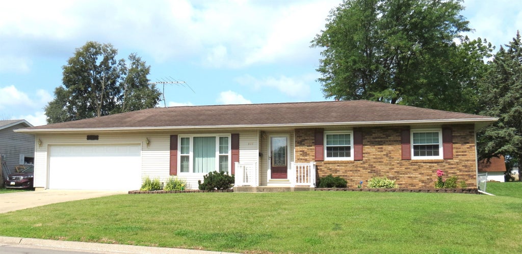Photo of Maquoketa, IA 52060 (MLS # 155373)