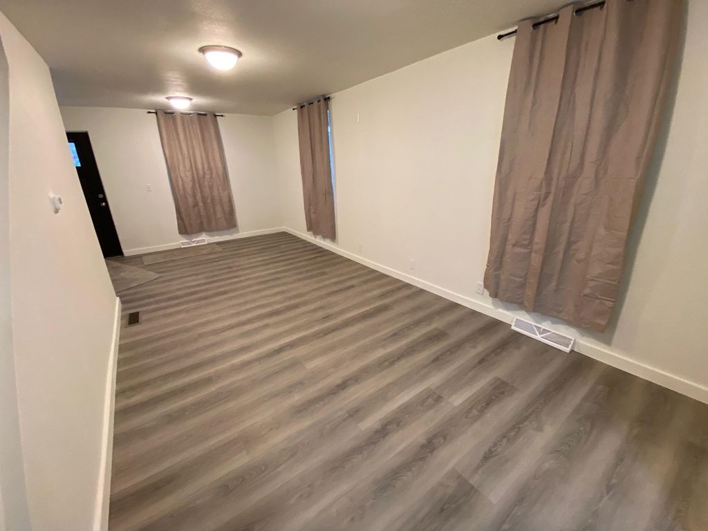 Photo of Dubuque, IA 52001 (MLS # 153600)