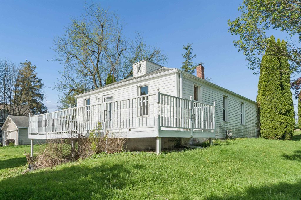 Photo of East Dubuque, IL 61025 (MLS # 154513)