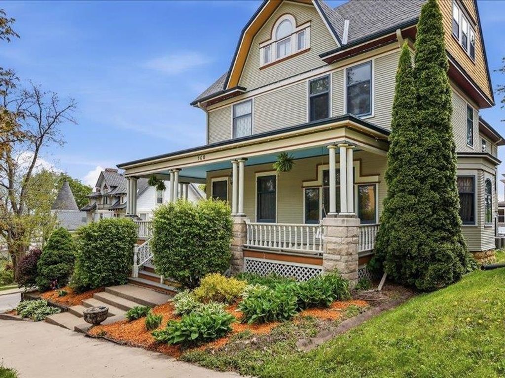 Photo of Dubuque, IA 52001 (MLS # 154580)
