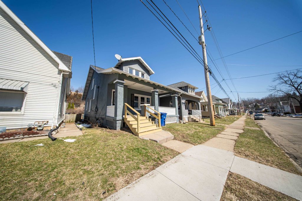 Photo of Dubuque, IA 52002 (MLS # 154174)