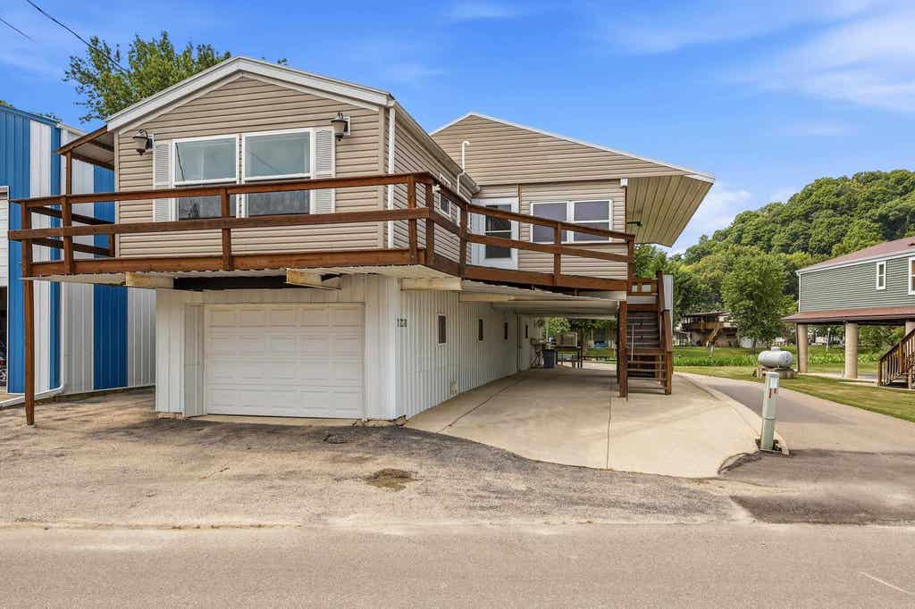 Photo of North Buena Vista, IA 52066 (MLS # 155334)