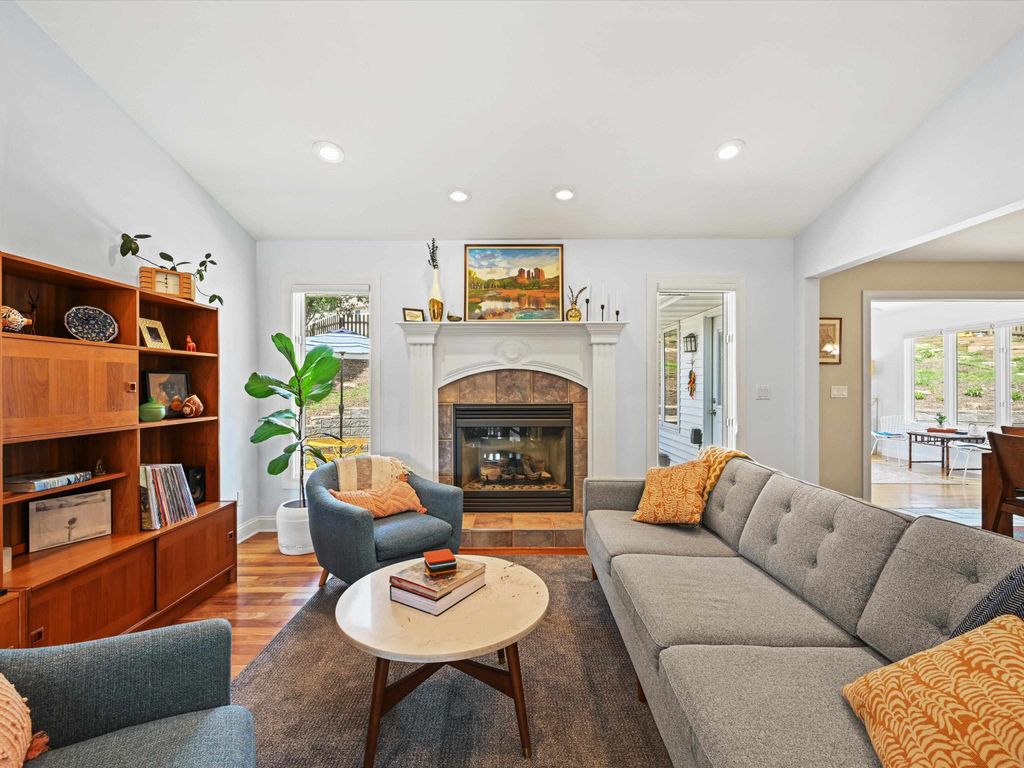 Photo of Dubuque, IA 52003 (MLS # 154463)