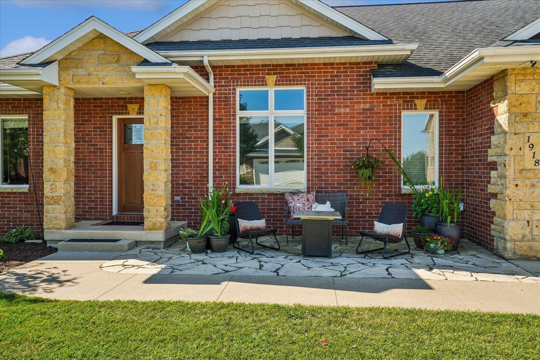 1918 Creek Wood Drive