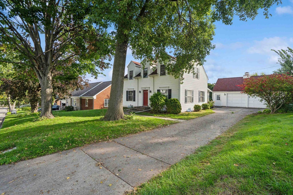 Photo of Maquoketa, IA 52060 (MLS # 155833)