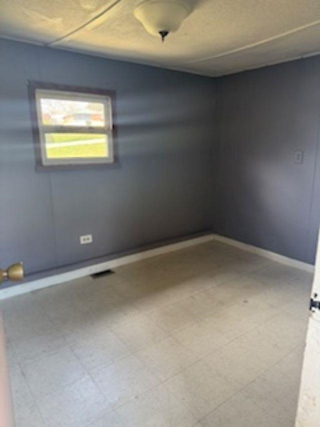 Photo of Dubuque, IA 52001 (MLS # 154321)