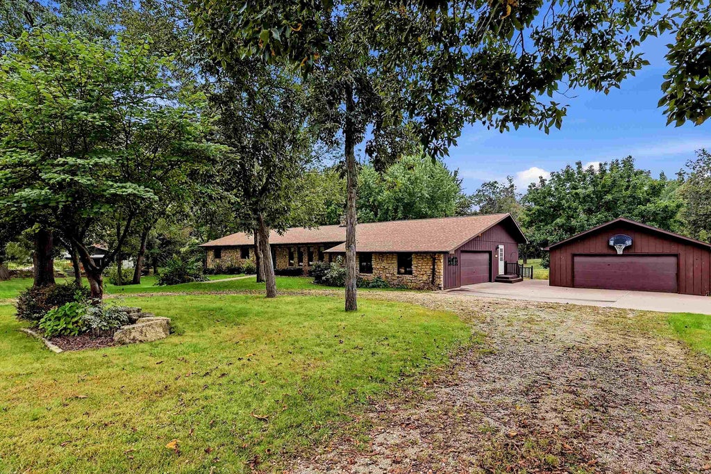 Photo of East Dubuque, IL 61025 (MLS # 155823)