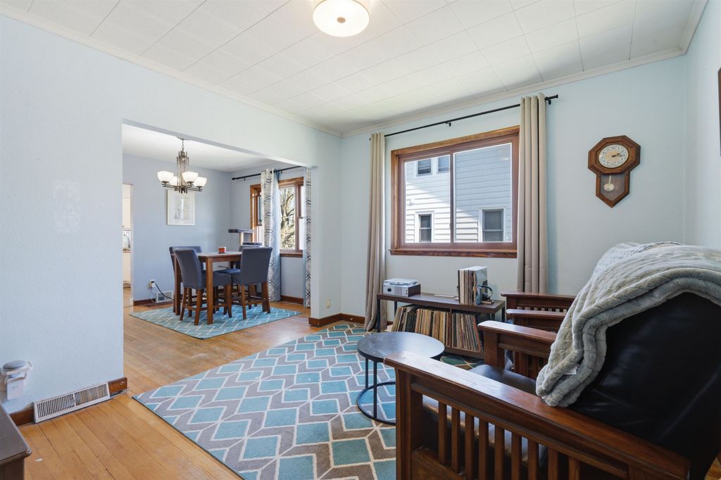 Photo of Dubuque, IA 52001 (MLS # 154568)
