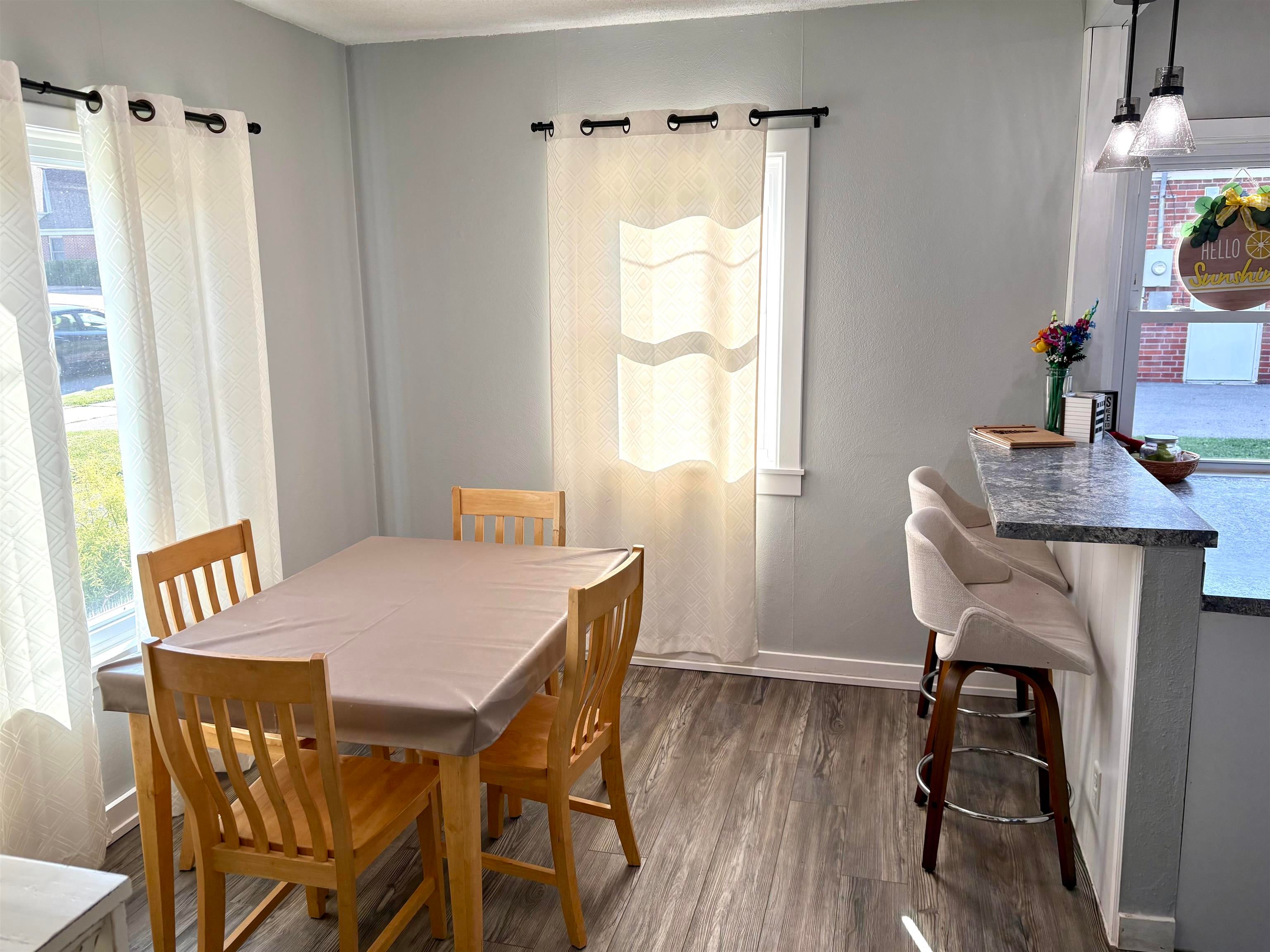 2440 Hillcrest Road - Photo 4