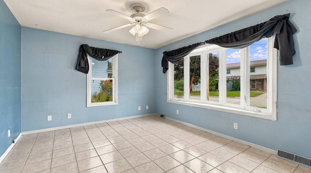 Photo of Dubuque, IA 52001 (MLS # 155785)