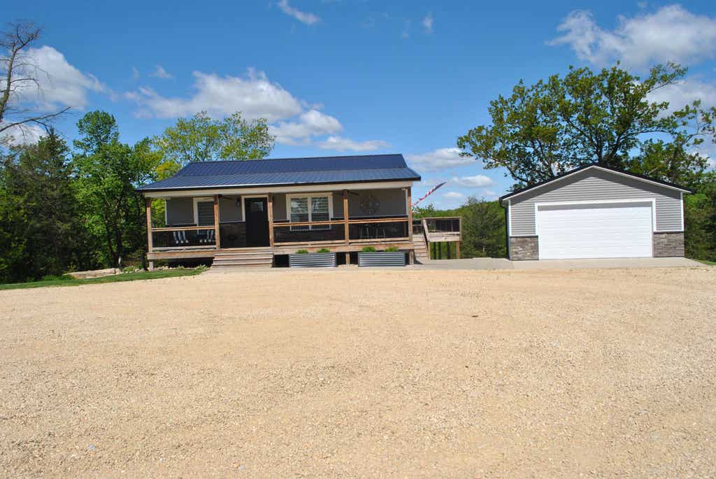 Photo of Garnavillo, IA 52052 (MLS # 155403)