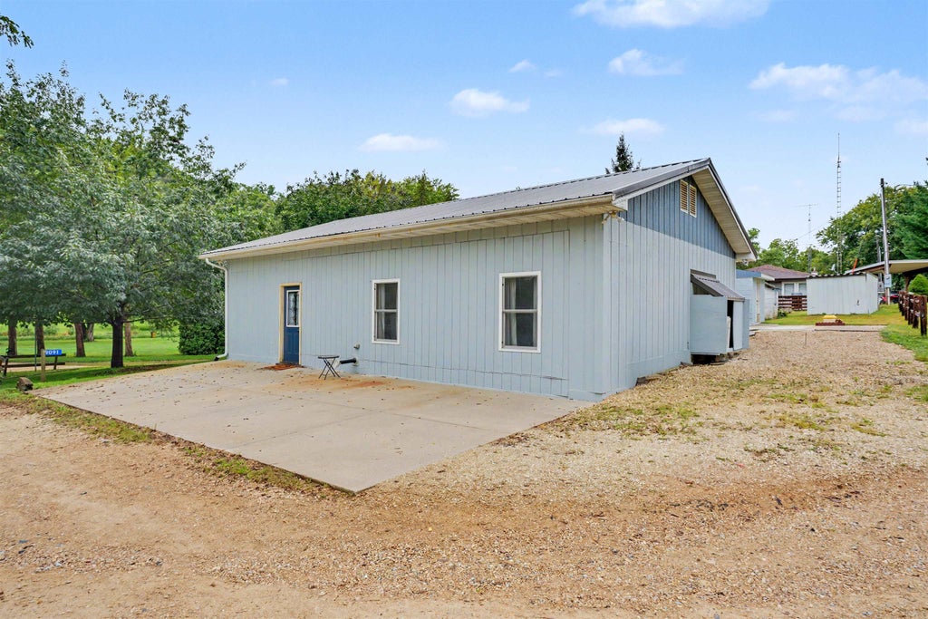 Photo of Dubuque, IA 52003 (MLS # 155709)