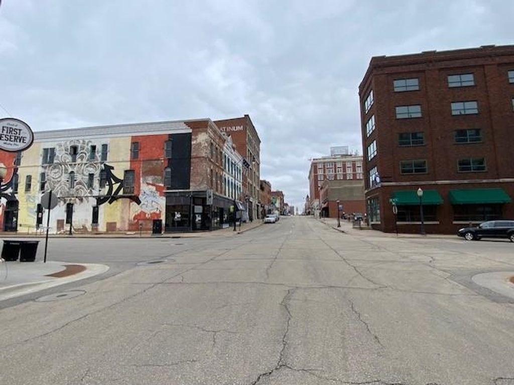 Photo of Dubuque, IA 52001 (MLS # 154235)