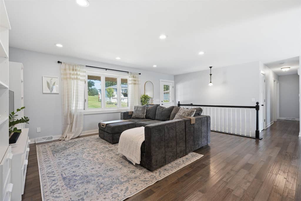 Photo of Dubuque, IA 52002 (MLS # 155384)