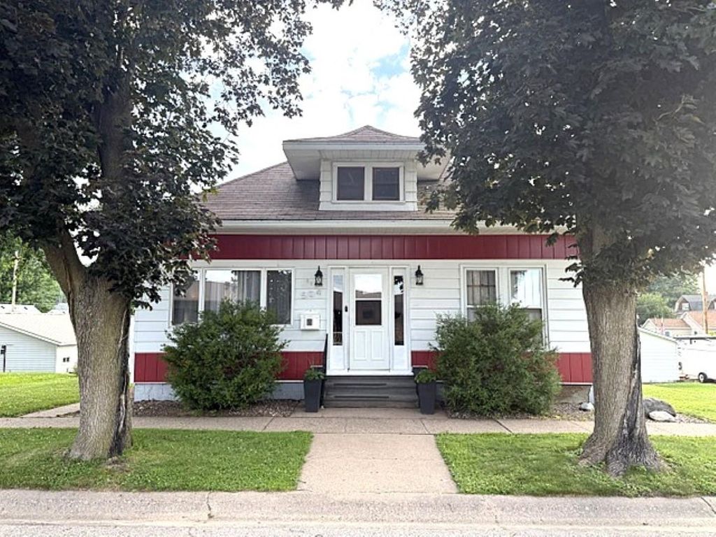 Photo of Bellevue, IA 52031 (MLS # 155107)