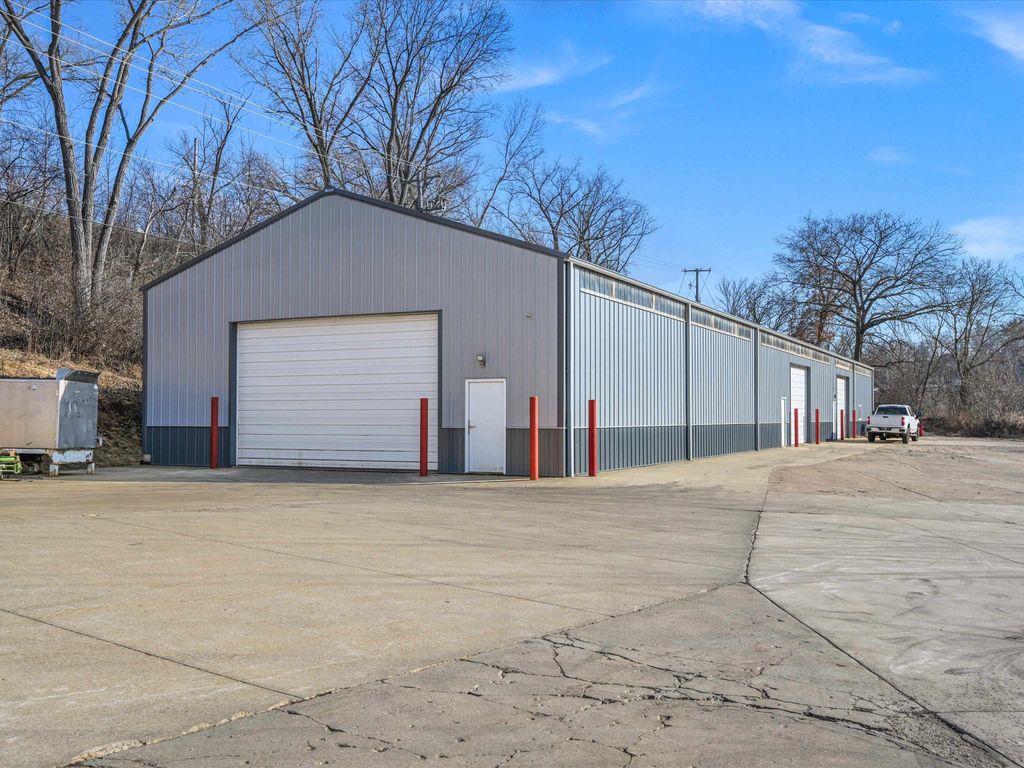 Photo of Dubuque, IA 52002 (MLS # 154592)