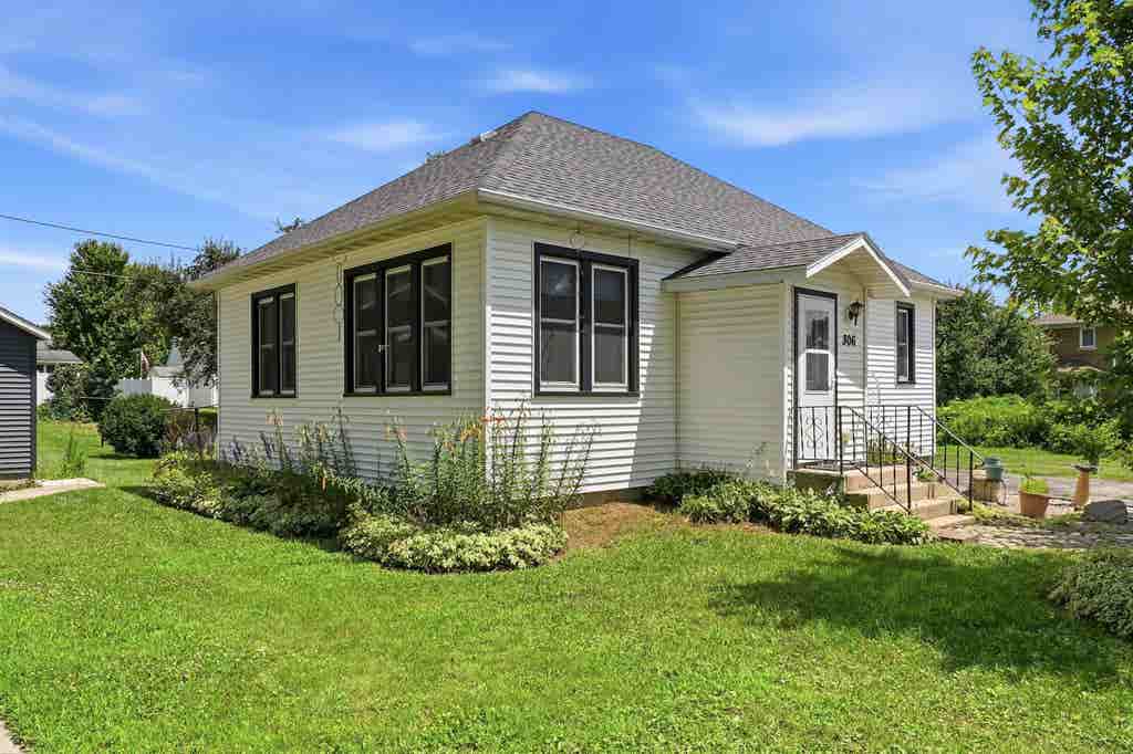Photo of Elgin, IA 52141 (MLS # 155217)