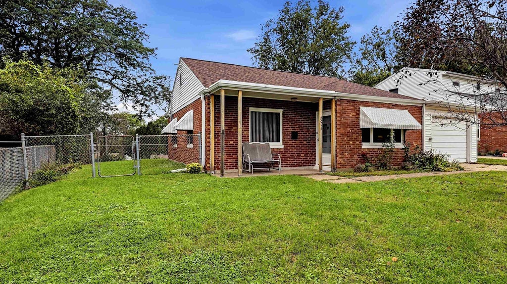 Photo of Dubuque, IA 52001 (MLS # 155791)
