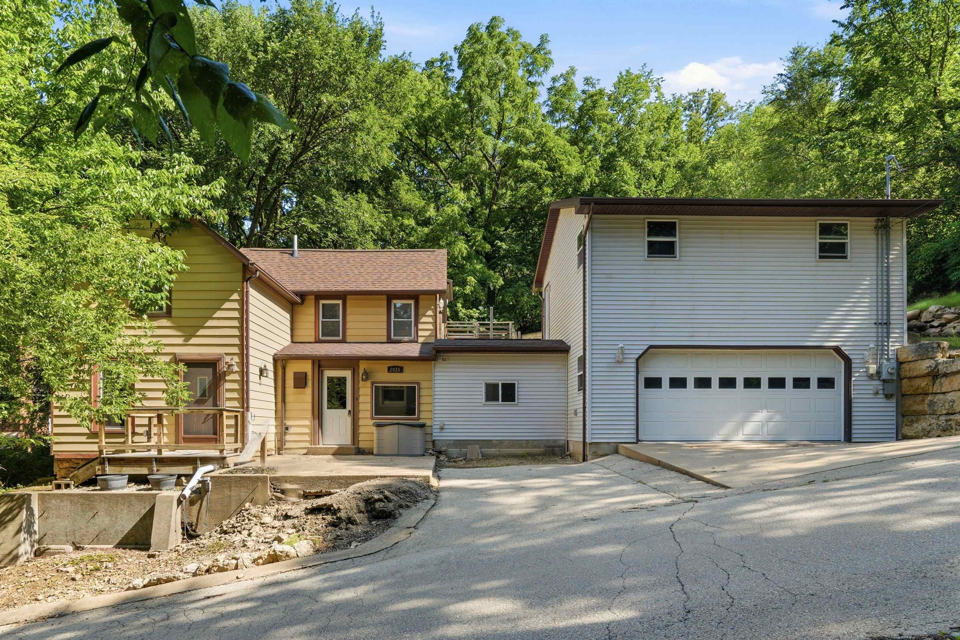 Photo 1 of 38 — 2035 Jansen Street, Dubuque, IA 52001
