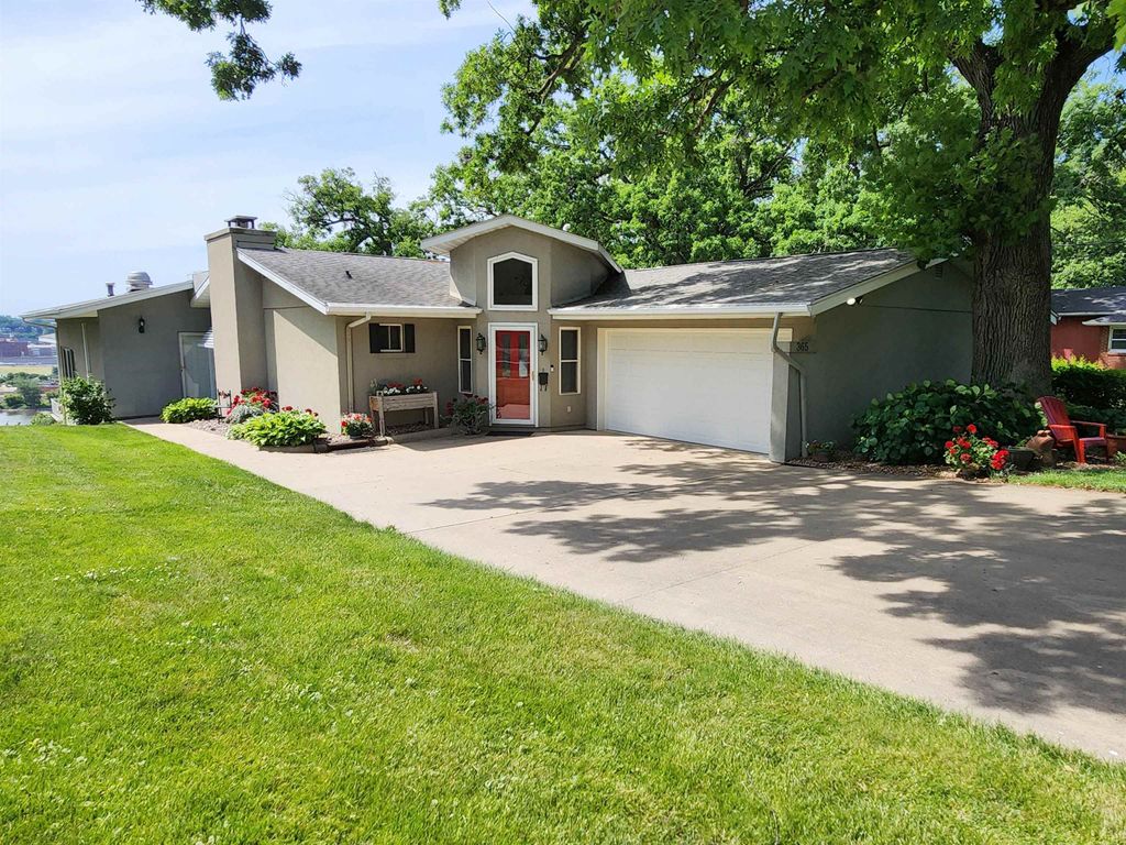 Photo of East Dubuque, IL 61025 (MLS # 154759)