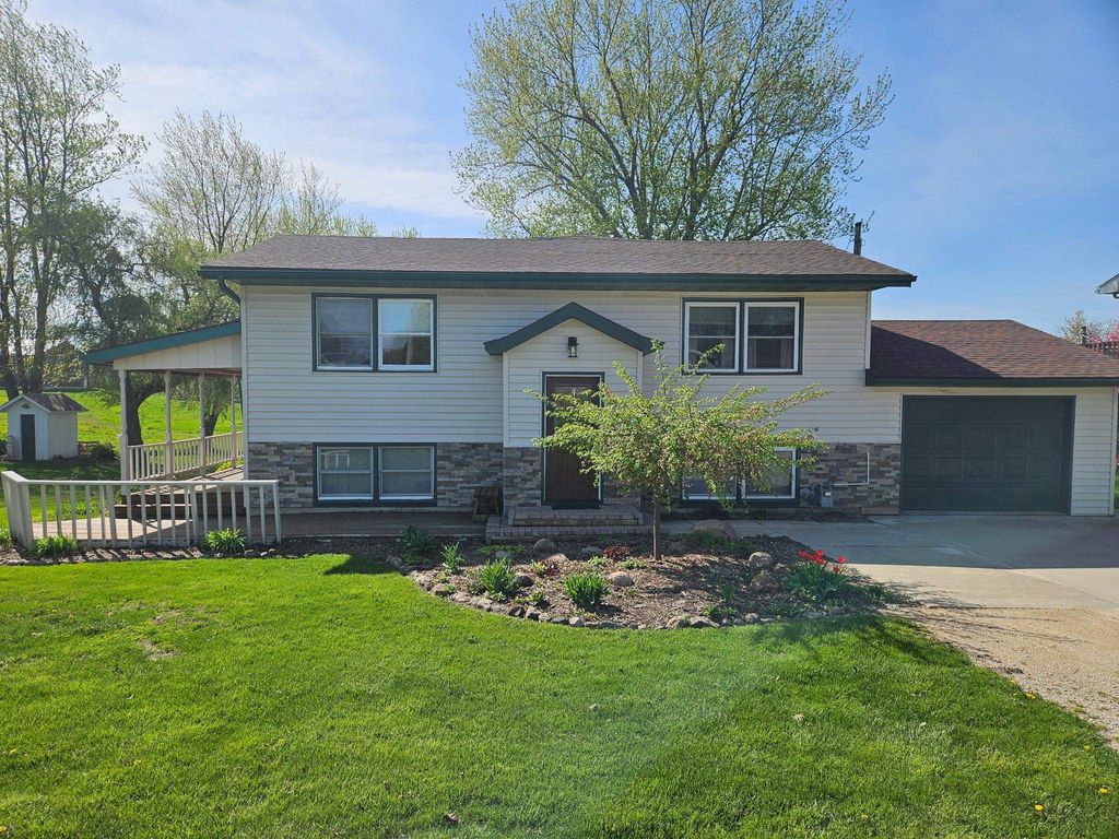 Photo of Garnavillo, IA 52049 (MLS # 154450)