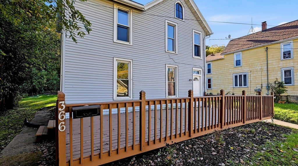 Photo of Dubuque, IA 52001 (MLS # 155885)